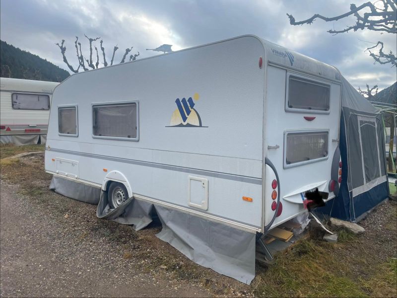 En venta Knaus Vimara tkm 500 Blanco 2004 Barcelona foto 3