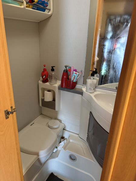 En venta Knaus Vimara tkm 500 Blanco 2004 Barcelona foto 4