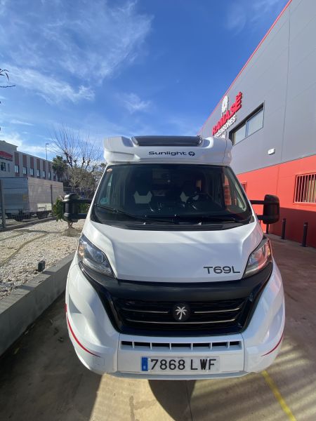 En venta Sunlight T69L Blanco 2022 Barcelona foto 4