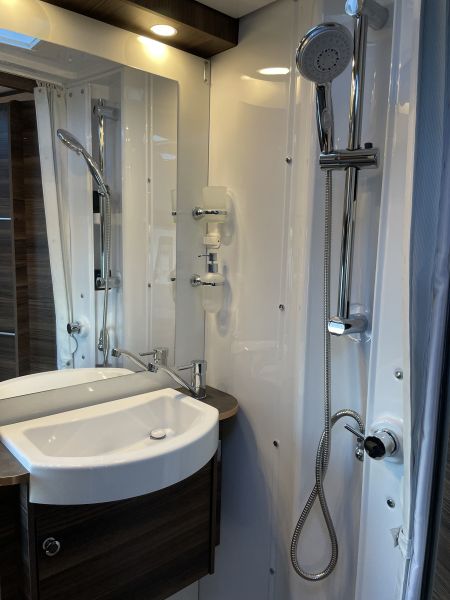 En venta Laika ECOVIP 3010 L Blanco 2022 Alicante foto 9