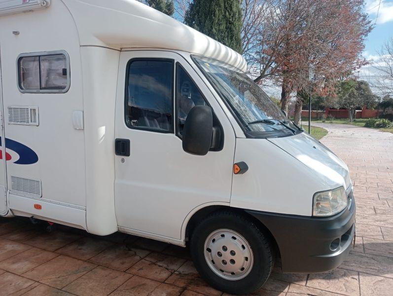 En venta McLouis Fíat Ducato  2004 Madrid foto 7