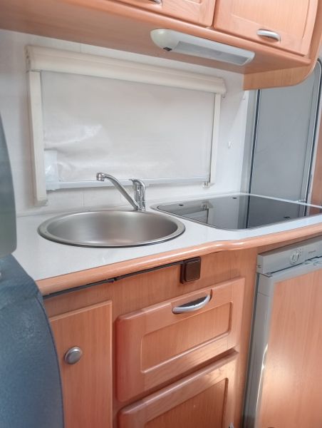 En venta McLouis Fíat Ducato  2004 Madrid foto 9