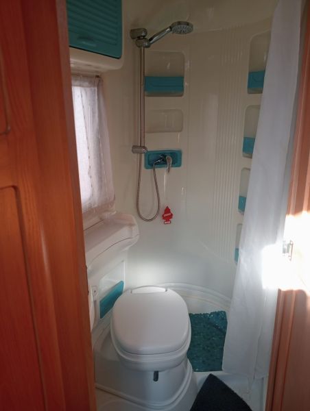 En venta McLouis Fíat Ducato  2004 Madrid foto 17