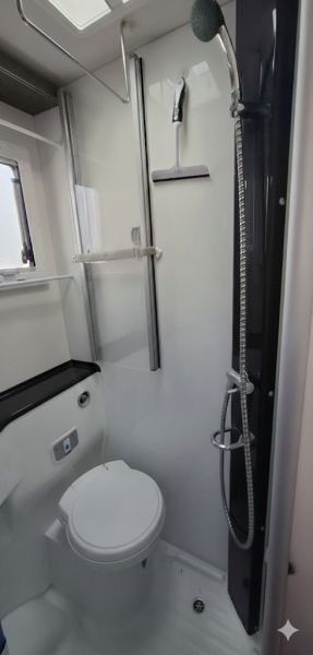 En venta Challenger 347 GA Graphite edition  Blanco 2019 Valencia foto 3