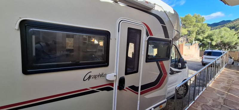 En venta Challenger 347 GA Graphite edition  Blanco 2019 Valencia foto 12