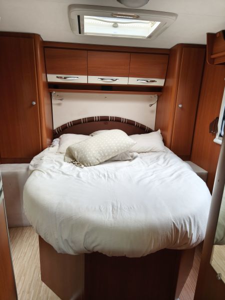 En venta McLouis YEARLING 72 Blanco 2010 Vizcaya foto 2