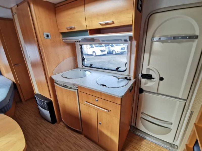 En venta Across Hymer car Living 505 Blanco 2010 Córdoba foto 5