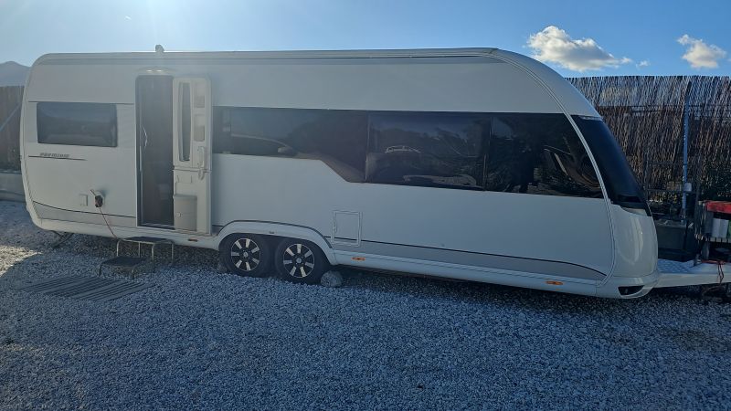 En venta Hobby Premium 650 Blanco 2013 Málaga foto 1