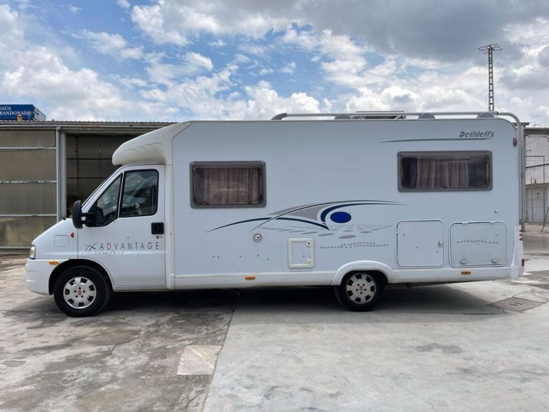 En venta Dethleffs Fiat ducato BLBETROTTER T6441 Blanco 2004 Las Palmas foto 4