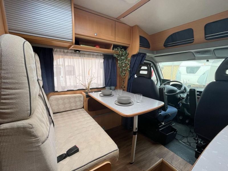 En venta Dethleffs Fiat ducato BLBETROTTER T6441 Blanco 2004 Las Palmas foto 11