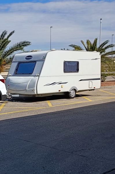 En venta Caravelair Antares lux 490 Blanco 2003 Huesca foto 1