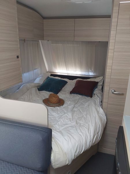 En venta Adria Caravana Adria Altea 472 PK (2021) FULL EQUIP. Reestreno Blanco 2021 Barcelona foto 8