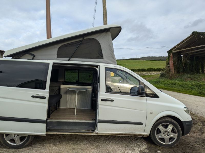 En venta Mercedes-Benz Vito Blanco 2005 Lugo foto 1