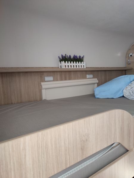 En venta Caravelair 486 family Blanco 2022 Zaragoza foto 2