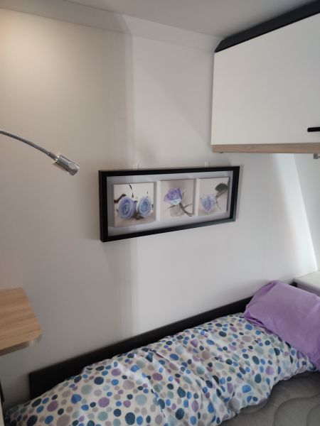 En venta Caravelair 486 family Blanco 2022 Zaragoza foto 5