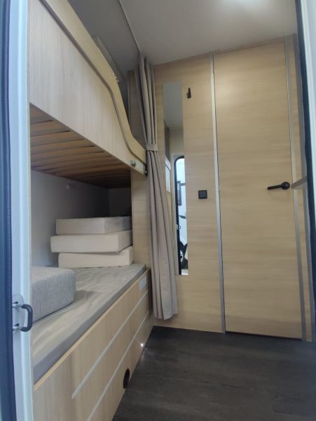 En venta Challenger 246 Blanco 2024 Valladolid foto 11