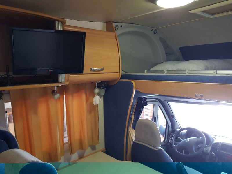 En venta Fiat Chausson  Blanco 2005 Zaragoza foto 4