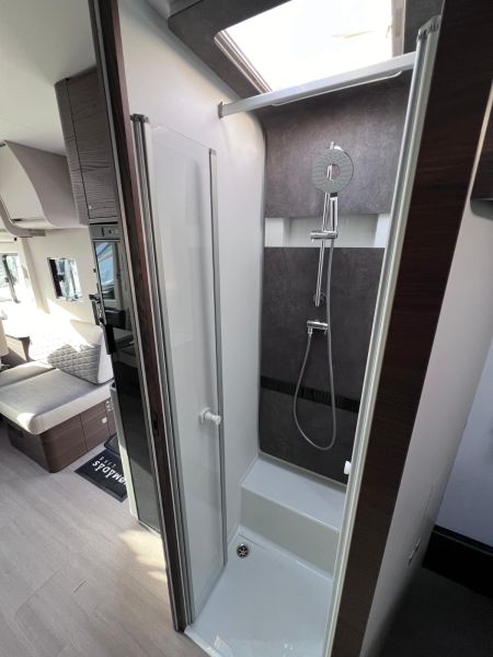 En venta Adria SONIC SUPREME Gris 2025 Cantabria foto 5