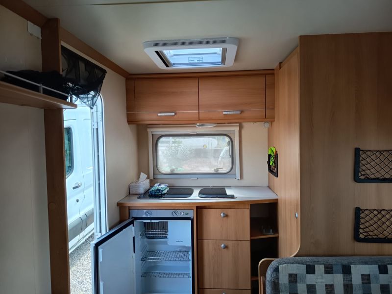 En venta Caravelair antares luxe 400 Blanco 2013 Valencia foto 2