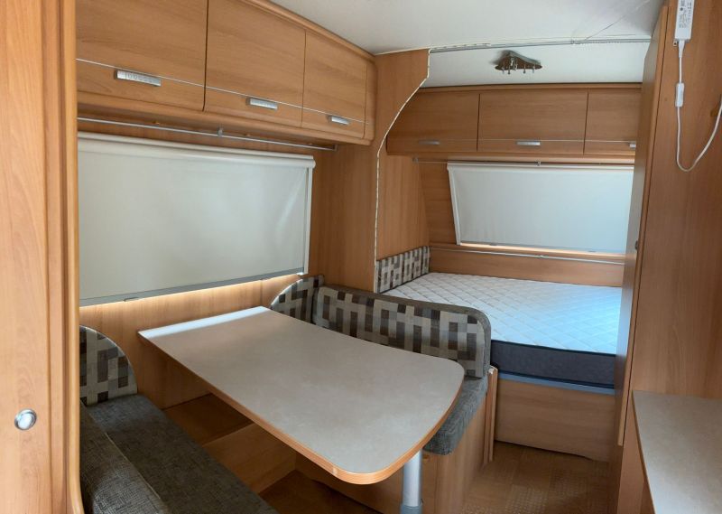 En venta Caravelair antares luxe 400 Blanco 2013 Valencia foto 4