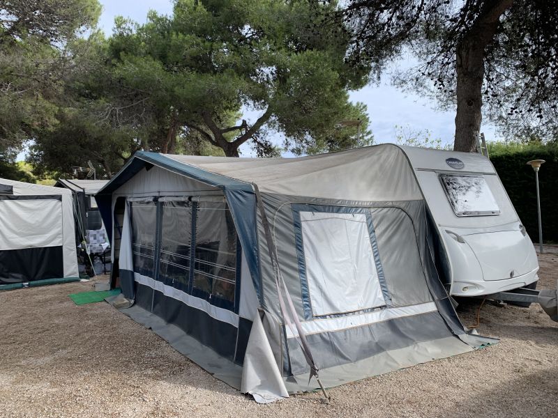 En venta Caravelair Antares Luxe 486 Blanco 2008 Barcelona foto 2