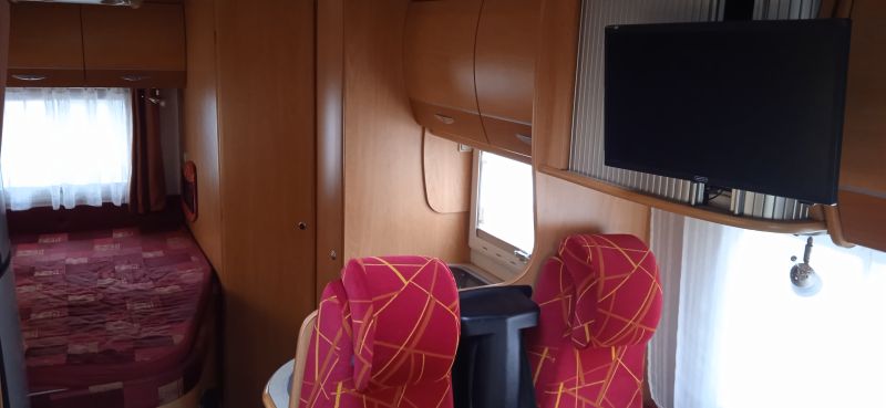 En venta Chausson Allegro 67 Blanco 2004 Madrid foto 4