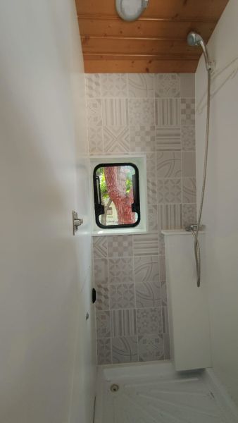 En venta Ford TRANSIT 350  H3 L3  TRENF 2.0 170 Rojo 2017 Tarragona foto 8