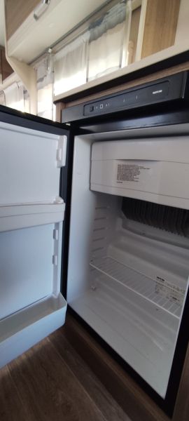 En venta Dethleffs C'Joy 480 QLK Blanco 2022 Vizcaya foto 4