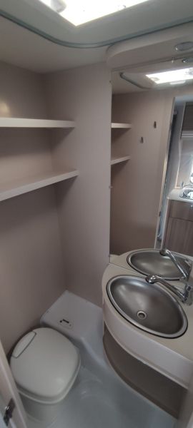 En venta Dethleffs C'Joy 480 QLK Blanco 2022 Vizcaya foto 6