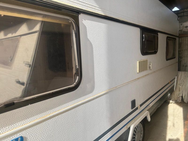 En venta LMC Dominante  Blanco 1995 Almería foto 4