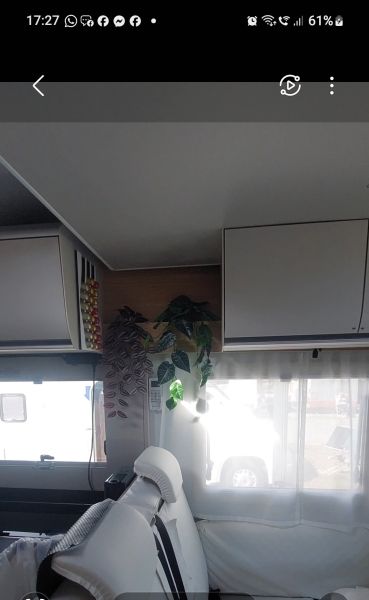 En venta Adria Matrix Axess 670SC Blanco 2023 Tarragona foto 4