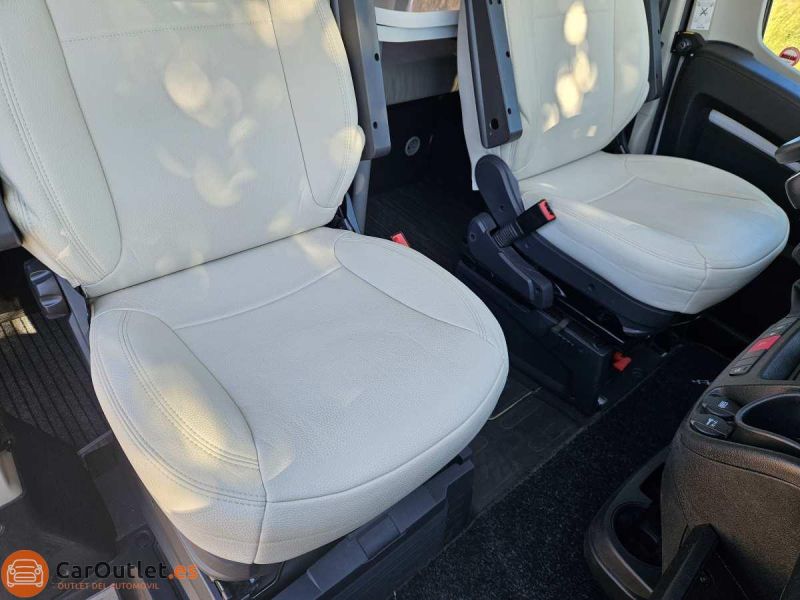 En venta Citroën C11 MC LOUIS MENFYS 3 MAXI 4 PAX Blanco 2023 Alicante foto 12