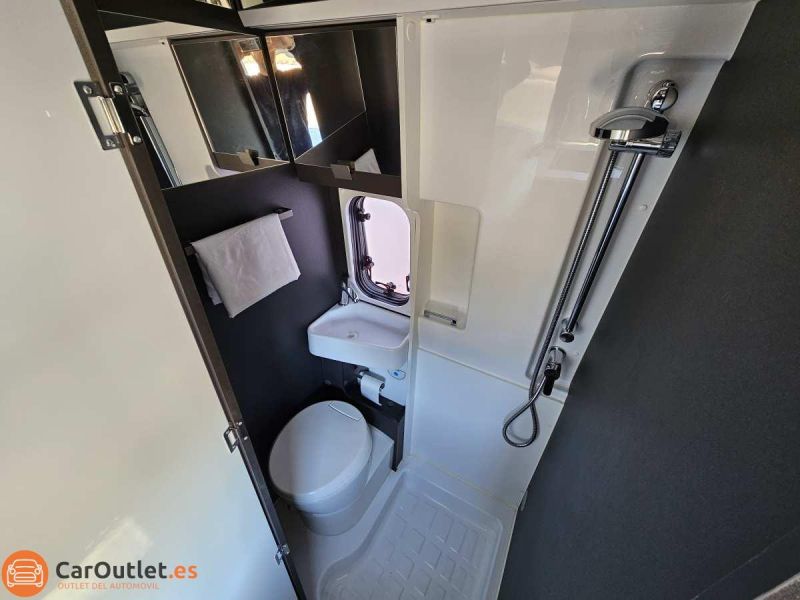 En venta Citroën C11 MC LOUIS MENFYS 3 MAXI 4 PAX Blanco 2023 Alicante foto 18