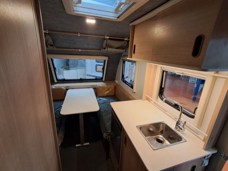 En venta Adria Adria Aviva Lite 750 KG 360 DK -01 New Version 2026 Blanco 2026 Barcelona foto 8