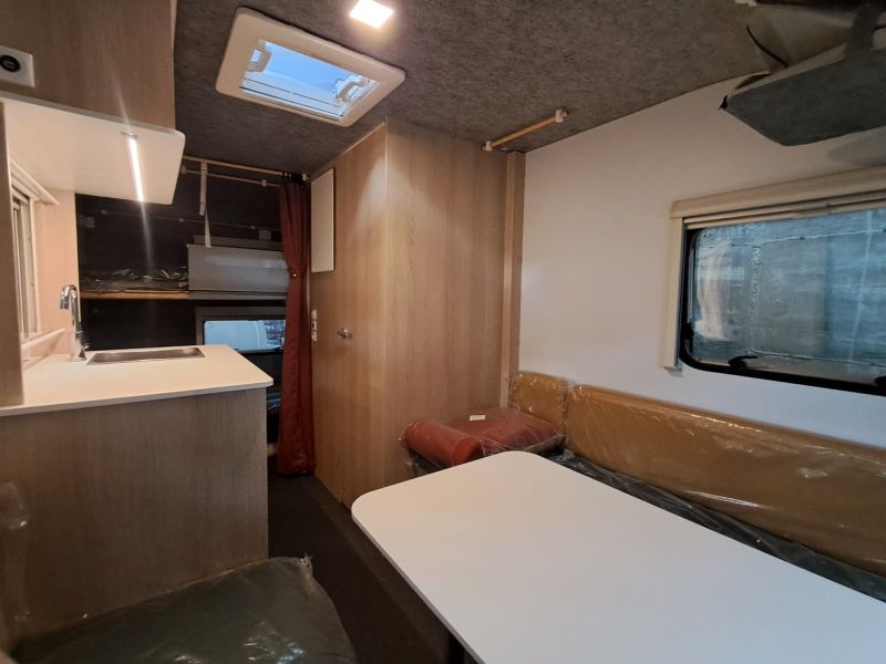 En venta Adria Adria Aviva Lite 750 KG 360 DK -01 New Version 2026 Blanco 2026 Barcelona foto 14
