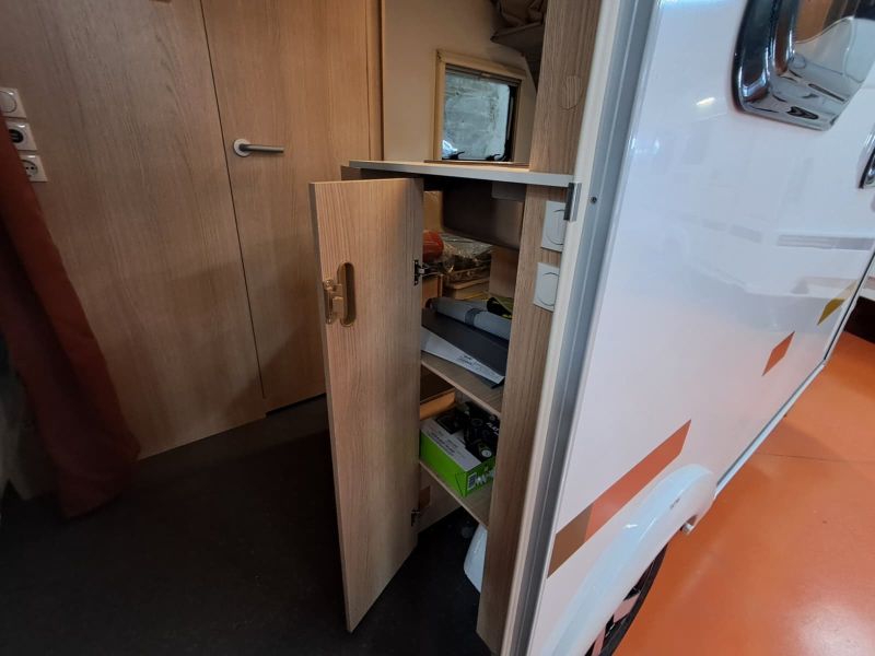 En venta Adria Adria Aviva Lite 750 KG 360 DK -01 New Version 2026 Blanco 2026 Barcelona foto 16