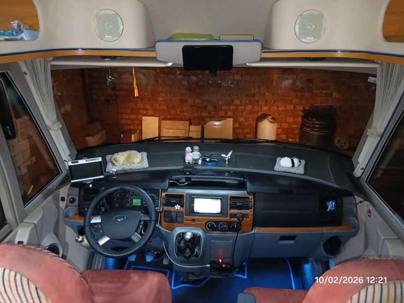 En venta Hymer / Eriba / Hymercar ex562 silverline Gris 2011 Madrid foto 10