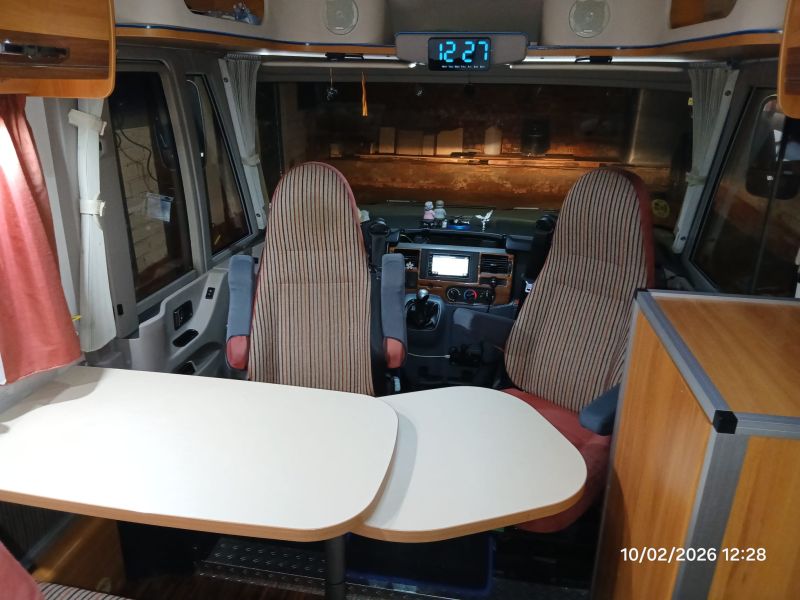 En venta Hymer / Eriba / Hymercar ex562 silverline Gris 2011 Madrid foto 14