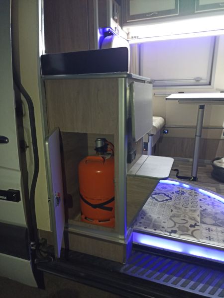 En venta Mercedes-Benz 319 CDI SPRINTER Blanco 2011 Almería foto 14