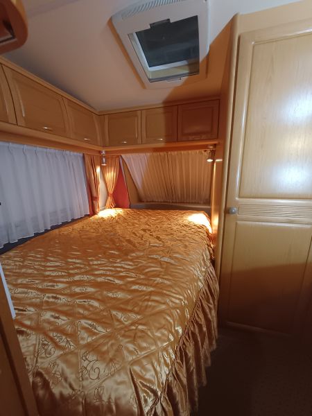 En venta Hobby prestige 495 Blanco 2004 Barcelona foto 3