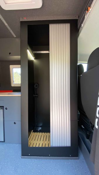 En venta Volkswagen CRAFTER Negro 2019 Valencia foto 11