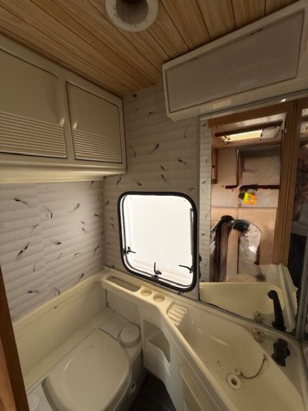 En venta Bürstner CITY 450 TN Beige 1991 Huesca foto 17