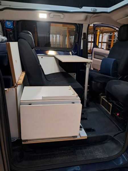 En venta Citroën Jumpy Camperizada 1.6BlueHdi Azul 2017 Burgos foto 4