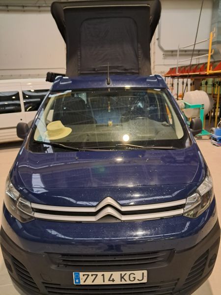 En venta Citroën Jumpy Camperizada 1.6BlueHdi Azul 2017 Burgos foto 6