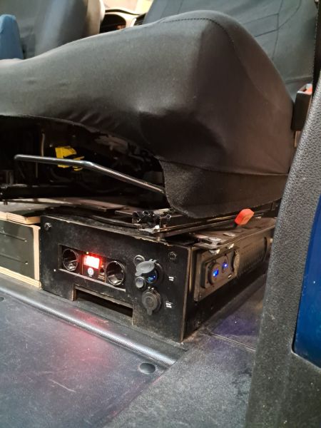 En venta Citroën Jumpy Camperizada 1.6BlueHdi Azul 2017 Burgos foto 7