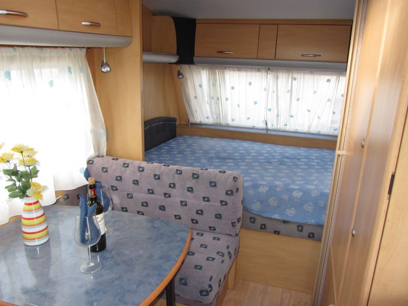 En venta Sunroller PRINCESS 400 CP Blanco 2003 Sevilla foto 5