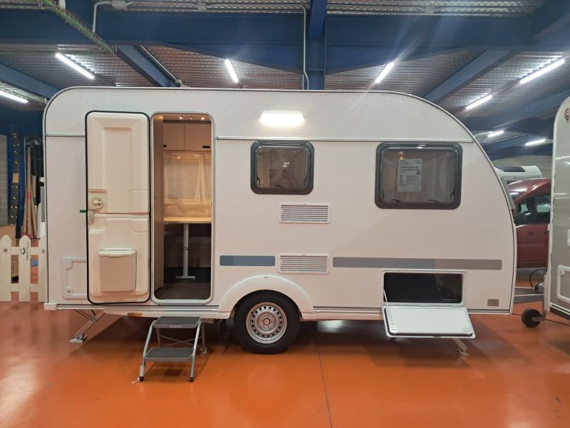 En venta Adria Adria Aviva 400 PS Truma P Move 2026 Blanco 2026 Barcelona foto 5