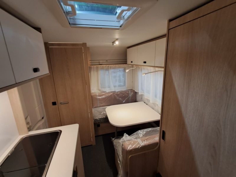 En venta Adria Adria Aviva 400 PS Truma P Move 2026 Blanco 2026 Barcelona foto 9