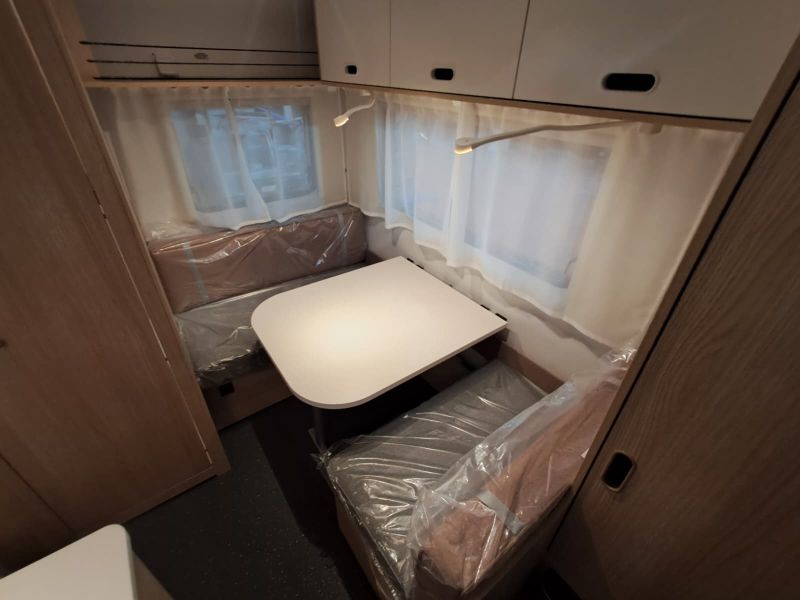 En venta Adria Adria Aviva 400 PS Truma P Move 2026 Blanco 2026 Barcelona foto 10