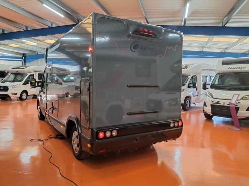 En venta Challenger Challenger Renault Master Slim S194 Etape Edition 145 Last Call Gris 2026 Barcelona foto 3